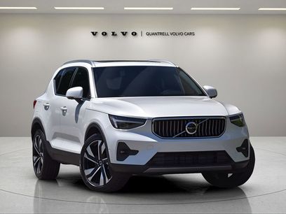 Certified 2025 Volvo XC40 B5 Plus w/ Protection Package Premier