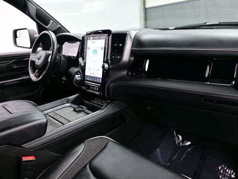 Used 2025 RAM 1500 Limited image 15