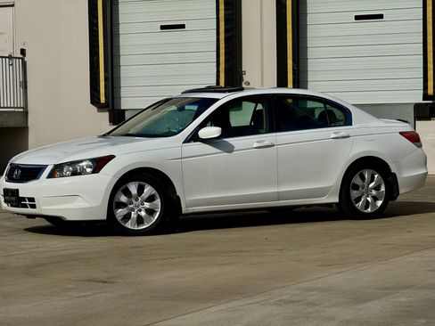 Used 2009 Honda Accord EX-L image 3