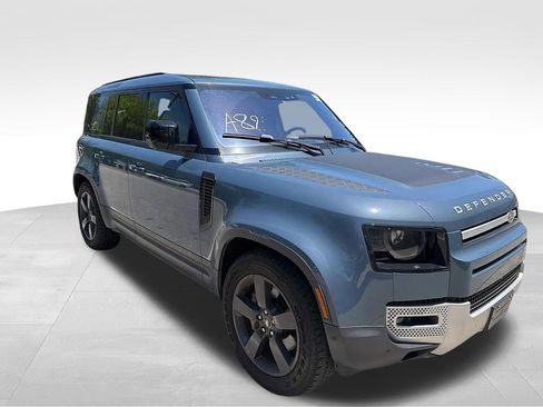 Used 2021 Land Rover Defender 110 SE AWD/4WD image 3
