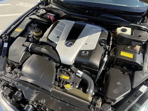 Used 2002 Lexus SC 430 Convertible RWD image 18