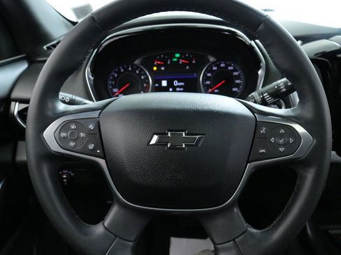 Used 2023 Chevrolet Traverse RS image 12