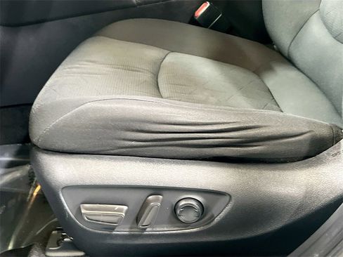 Used 2019 Toyota RAV4 XLE image 18