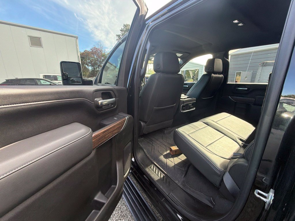 Used 2022 Chevrolet Silverado 2500 High Country w/ Z71 Off-Road Package AWD/4WD image 13