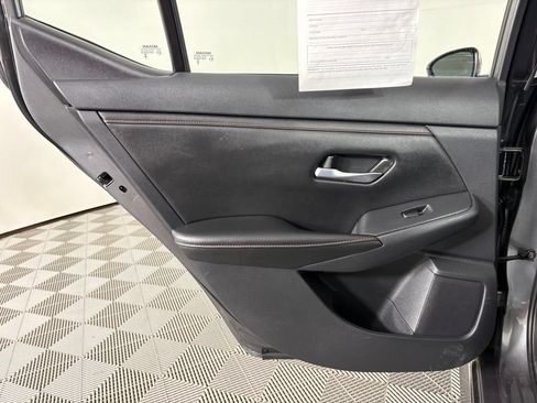 Used 2023 Nissan Sentra SR w/ Midnight Edition Package FWD image 38