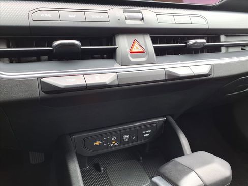 Used 2025 Kia K4 GT-Line w/ GT-Line Sunroof Package image 10