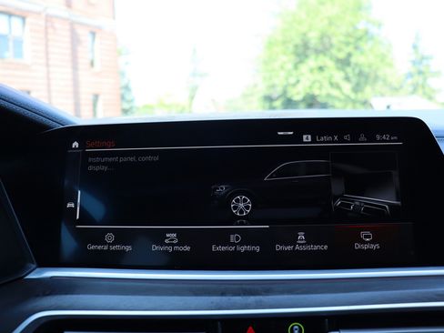 Used 2021 BMW X5 xDrive40i w/ Premium Package AWD/4WD image 31