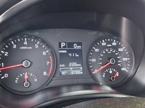 Used 2022 Kia Rio S FWD image 8