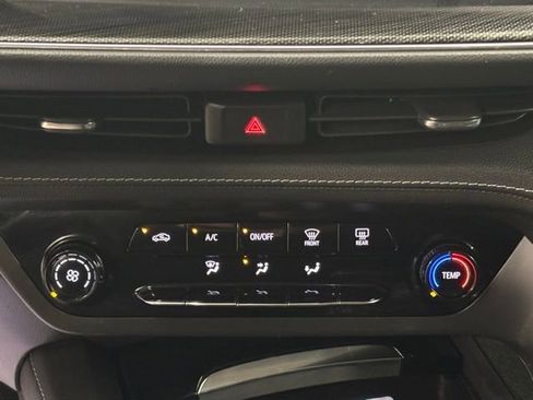 Used 2023 Buick Envision Preferred FWD image 27