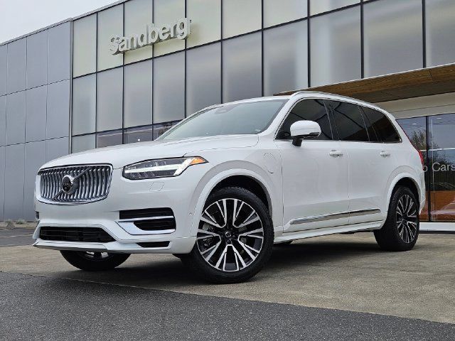 Certified 2025 Volvo XC90 T8 Plus w/ Protection Package Premier AWD/4WD image 1
