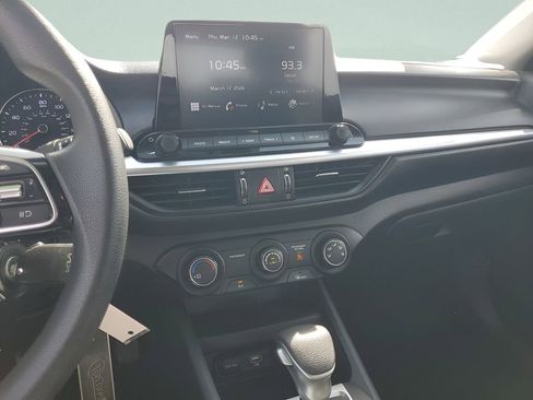 Used 2022 Kia Forte LXS FWD image 19