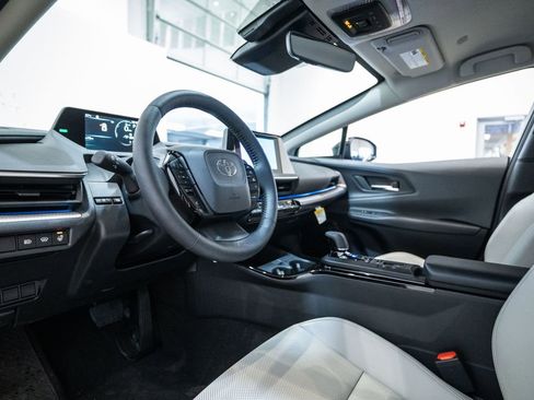 New 2026 Toyota Prius XLE image 4