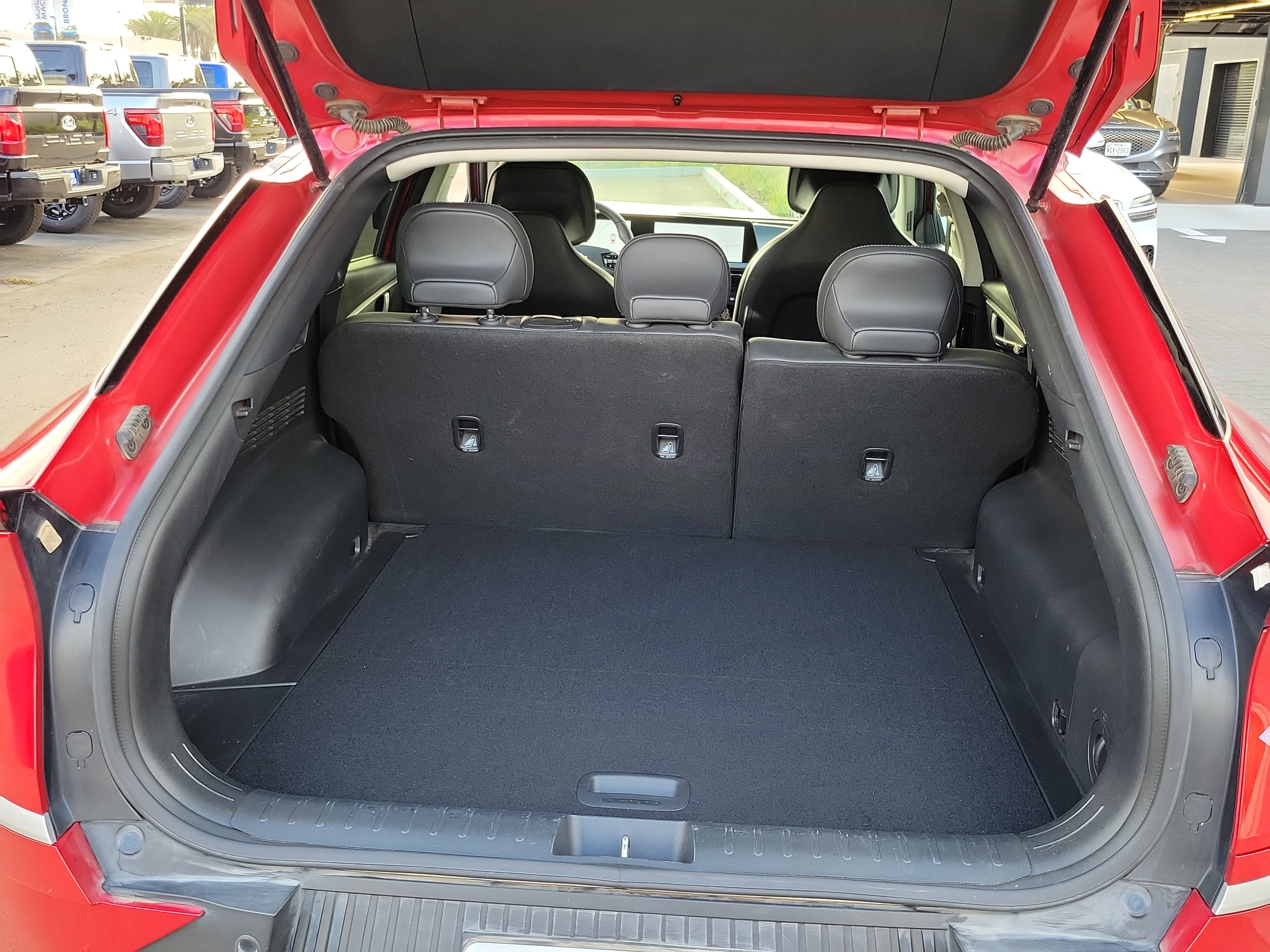 Used 2024 Kia EV6 Light RWD image 18