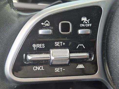 Used 2022 Mercedes-Benz GLS 450 4MATIC image 10