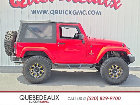 Used 2016 Jeep Wrangler Sahara w/ Trailer Tow Group AWD/4WD image 8