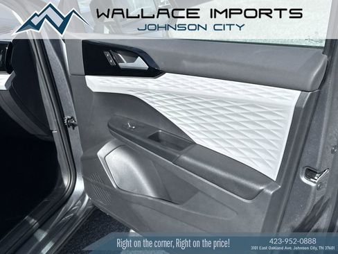 Certified 2022 Volkswagen Taos S AWD/4WD image 35