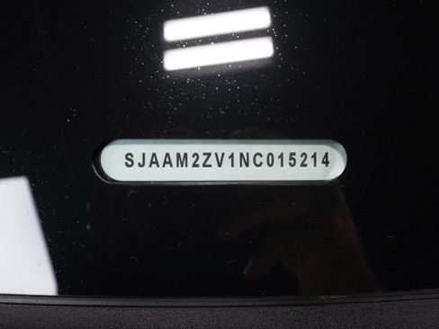 Used 2022 Bentley Bentayga AWD/4WD image 78