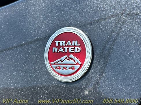 Used 2015 Jeep Cherokee Trailhawk image 45