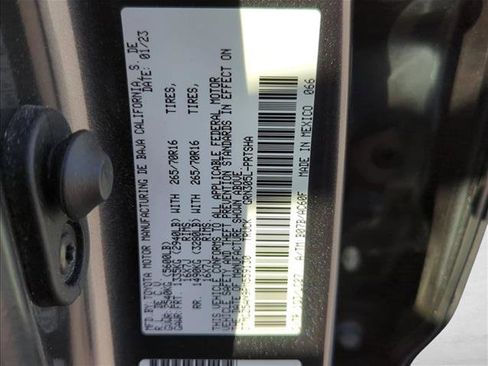 Used 2023 Toyota Tacoma TRD Off-Road image 27