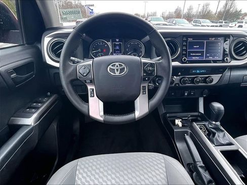 Used 2023 Toyota Tacoma SR5 AWD/4WD image 17