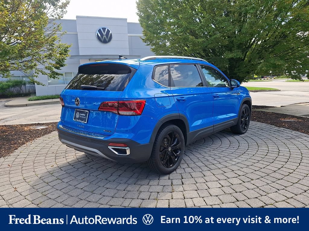 Certified 2023 Volkswagen Taos SE w/ Panoramic Sunroof Package AWD/4WD image 7