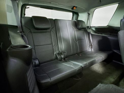 Used 2016 GMC Yukon SLT image 34