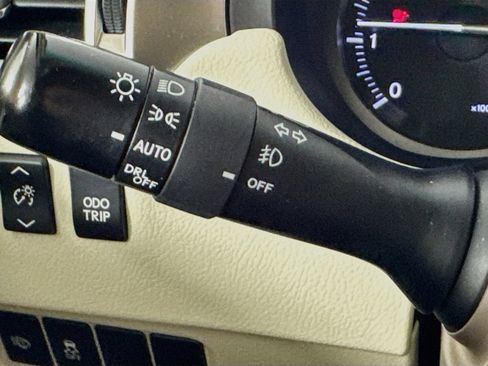 Used 2018 Lexus GX 460 Premium w/ Premium Package AWD/4WD image 14