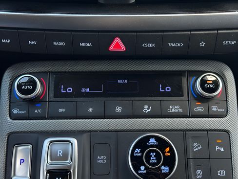 Certified 2024 Hyundai Palisade SEL w/ Premium Package AWD/4WD image 31