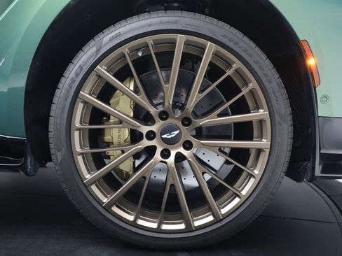 Used 2025 Aston Martin DBX 707 AWD/4WD image 41
