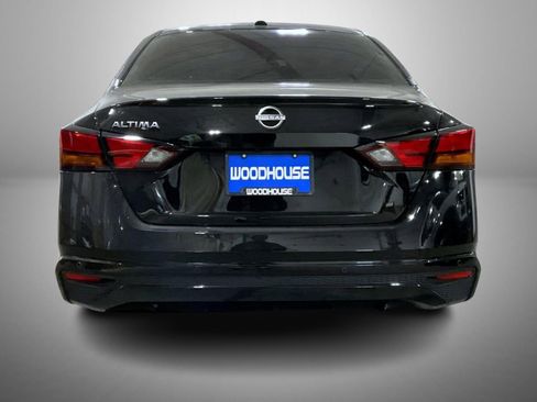 Used 2025 Nissan Altima 2.5 S FWD image 6