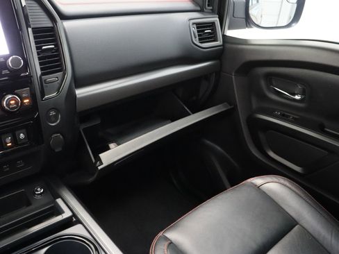 Used 2022 Nissan Titan PRO-4X w/ Pro-4x Convenience Package image 25