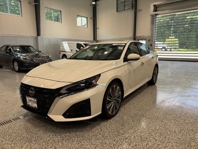 Used 2023 Nissan Altima 2.5 SL