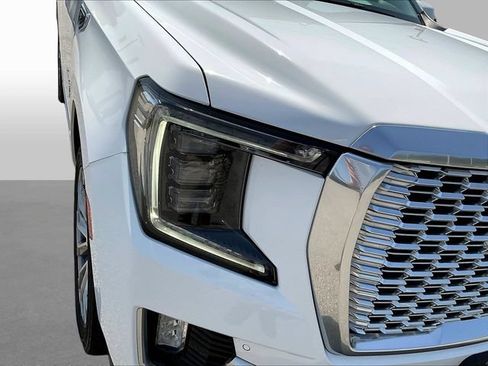 Used 2021 GMC Yukon Denali w/ Denali Premium Package RWD image 34