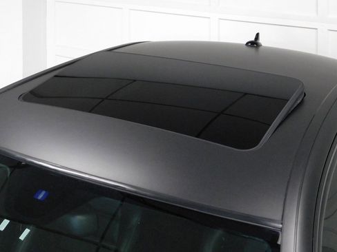 Used 2009 Mercedes-Benz C 63 AMG C 63 AMG image 22