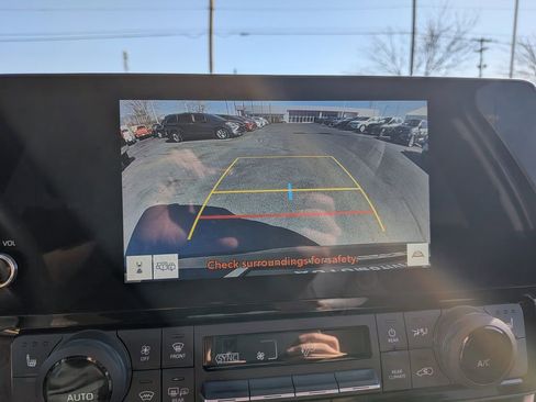 Certified 2024 Toyota Grand Highlander XLE image 23