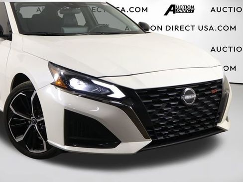 Used 2024 Nissan Altima 2.5 SR w/ SR Premium Package AWD/4WD image 44