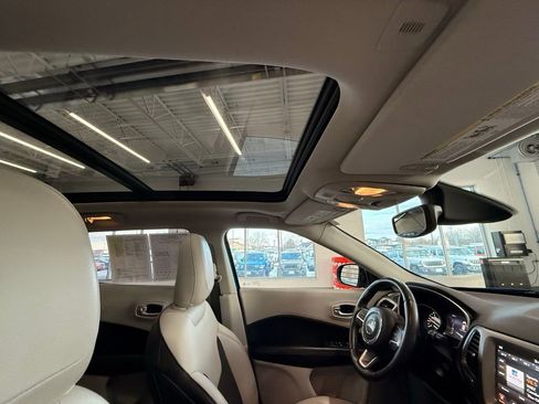 Used 2018 Jeep Compass Latitude w/ Popular Equipment Group image 27