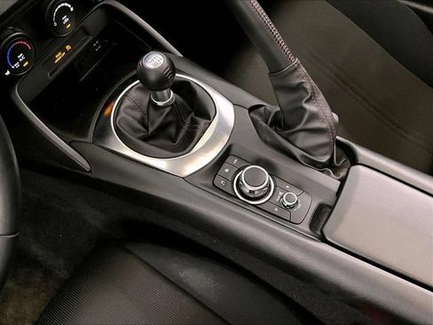 Used 2019 MAZDA MX-5 Miata Sport w/ I-ACTIVSENSE Sport Package RWD image 16