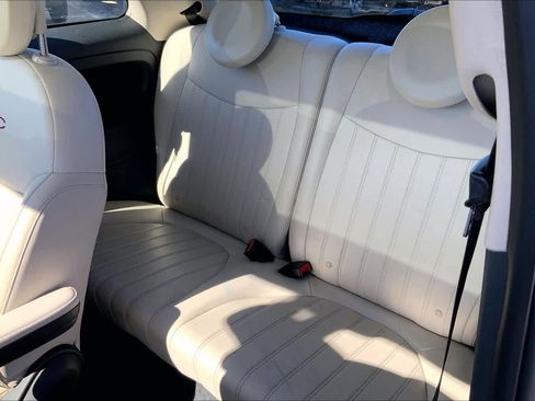 Used 2017 FIAT 500 Lounge image 20