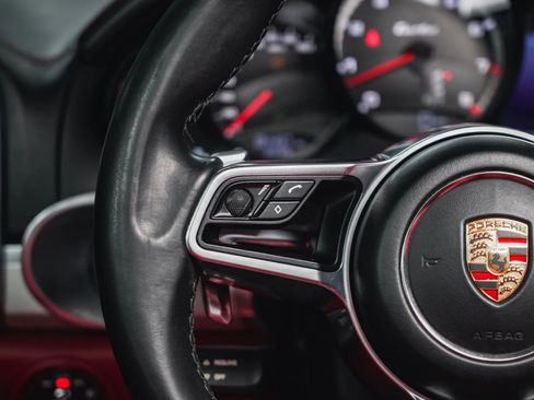 Used 2015 Porsche Cayenne Turbo image 51