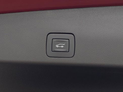 Used 2023 Buick Encore GX Select w/ Sport Touring Package AWD/4WD image 10