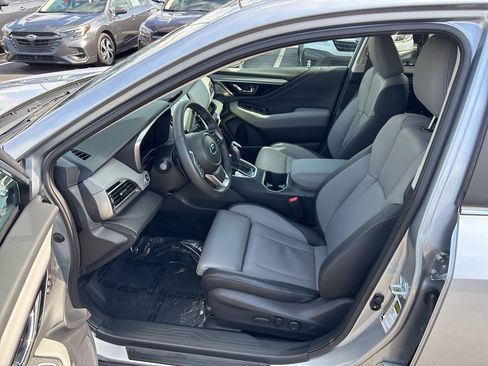 Certified 2025 Subaru Outback Limited image 9