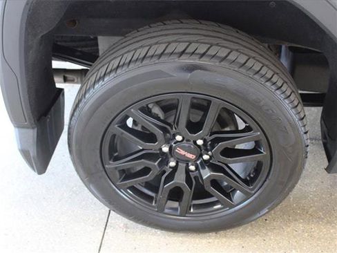 Used 2024 GMC Sierra 1500 Elevation w/ LPO, Elevation Black Package image 44