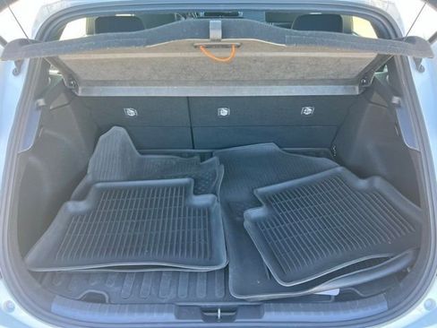 Used 2022 Toyota Corolla SE image 29