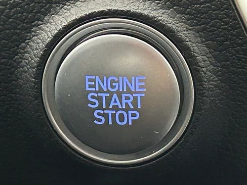 Used 2024 Hyundai Sonata SEL w/ Convenience Package image 3