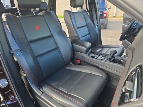 Used 2025 Dodge Durango GT image 10