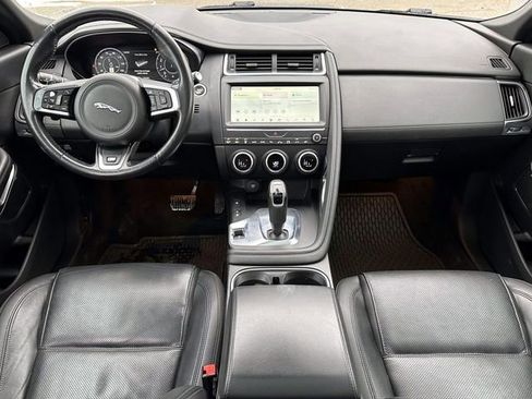 Used 2020 Jaguar E-PACE SE image 14