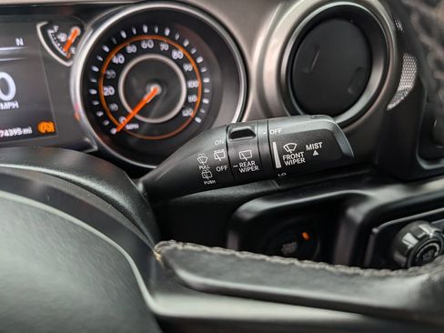 Used 2020 Jeep Wrangler Unlimited Sport S AWD/4WD image 25