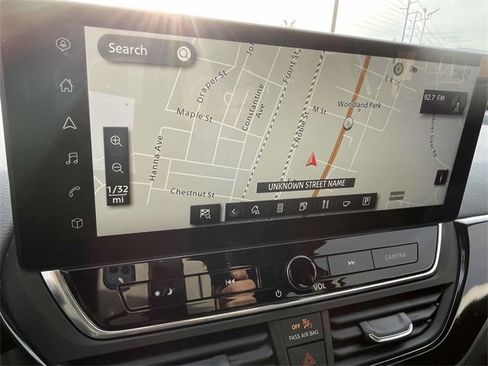 Used 2023 Nissan Altima 2.5 SR w/ SR Premium Package image 20