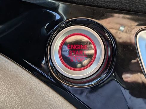 Used 2020 Honda Pilot Touring image 19